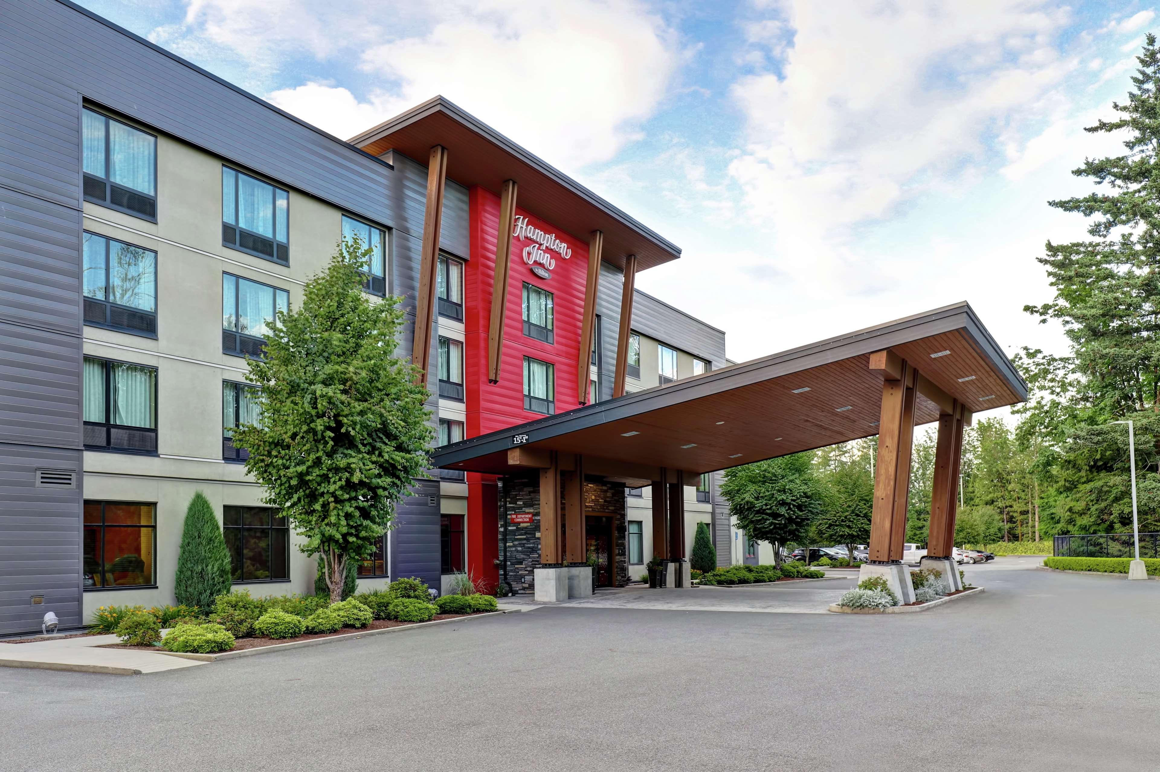 Hampton Inn By Hilton Чилиуак Екстериор снимка